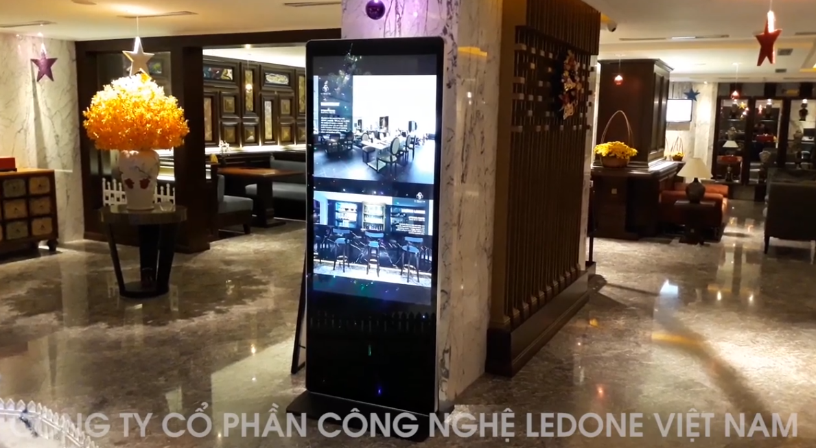 Thi công lắp đặt màn hình LCD quảng cáo 55 inch tại Khách sạn La Belle Vie Hotel