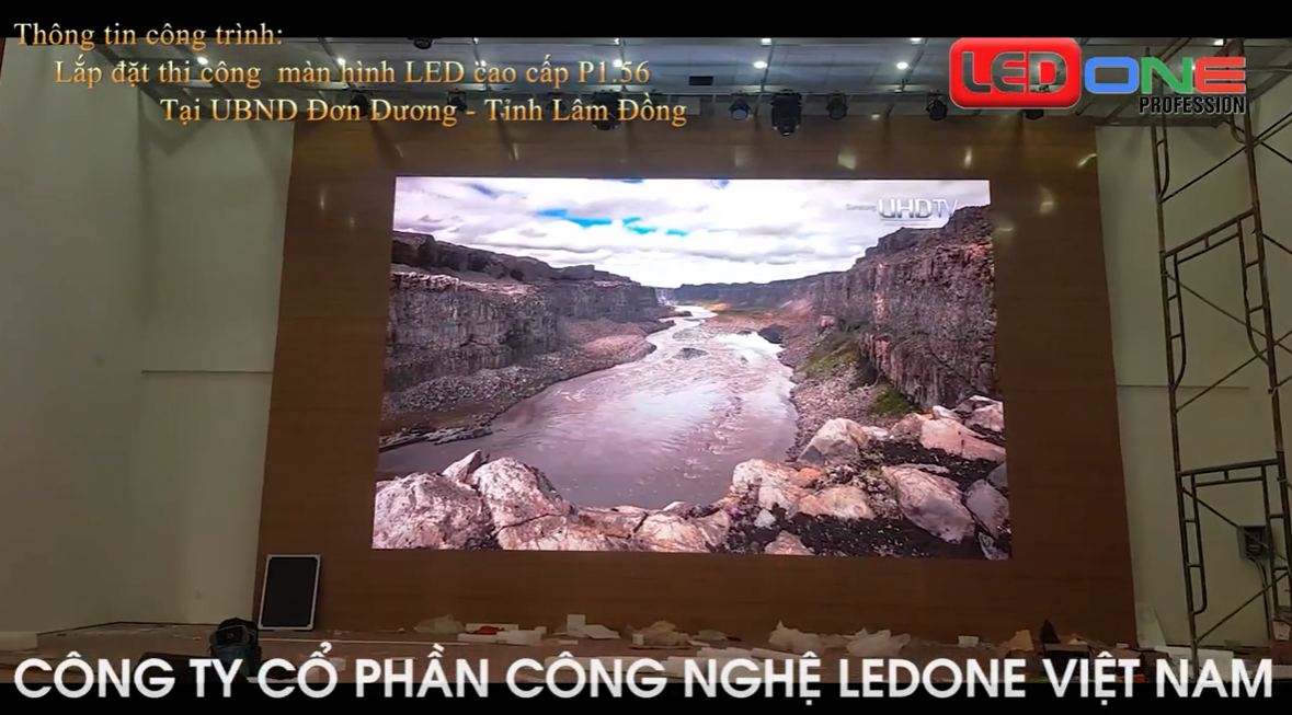 Thi công màn hình Led hội trường siêu sắc nét P1.56 tại Lâm Đồng