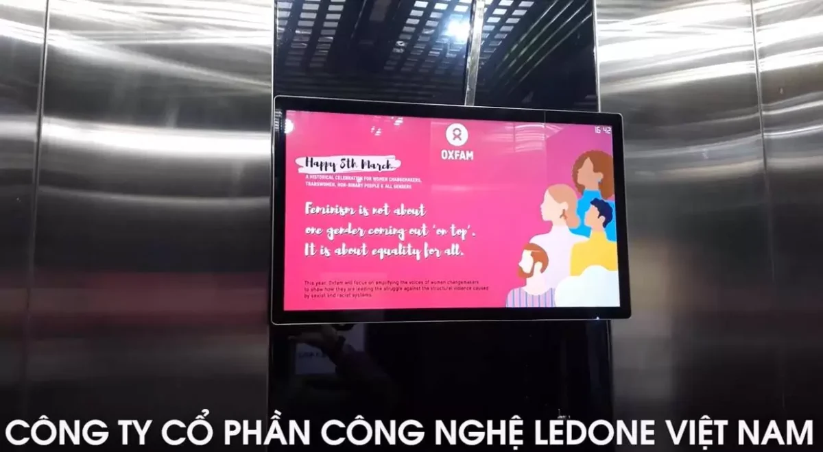Thi công màn hình quảng cáo thang máy 22 inch tại Lê Đại Hành